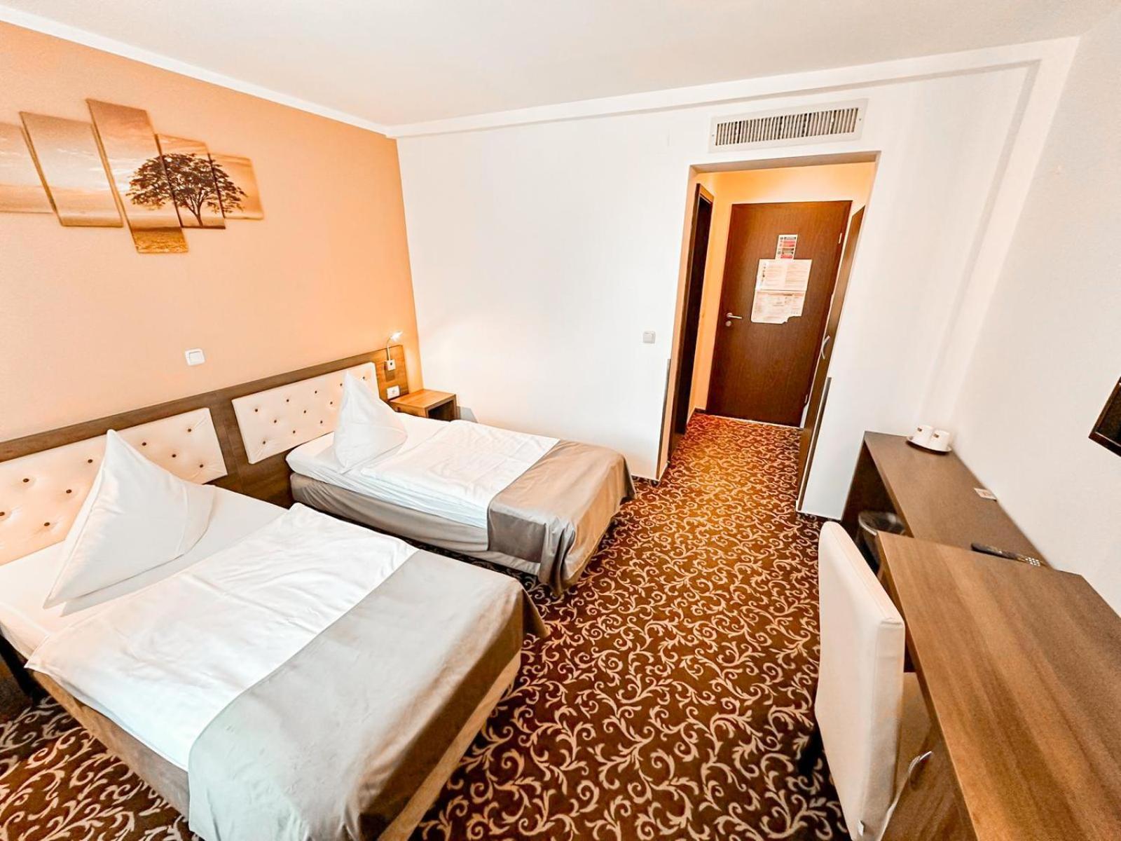 Hotel Neon Тімішоара Екстер'єр фото